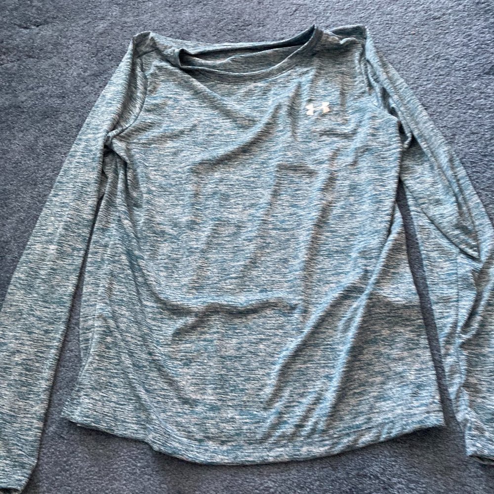 NEW TAGS Womens Under Armor Heat Gear Top Fitted Blue tee Shirt  Crew Neck Size